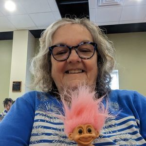 Meet your Posher, Leslie